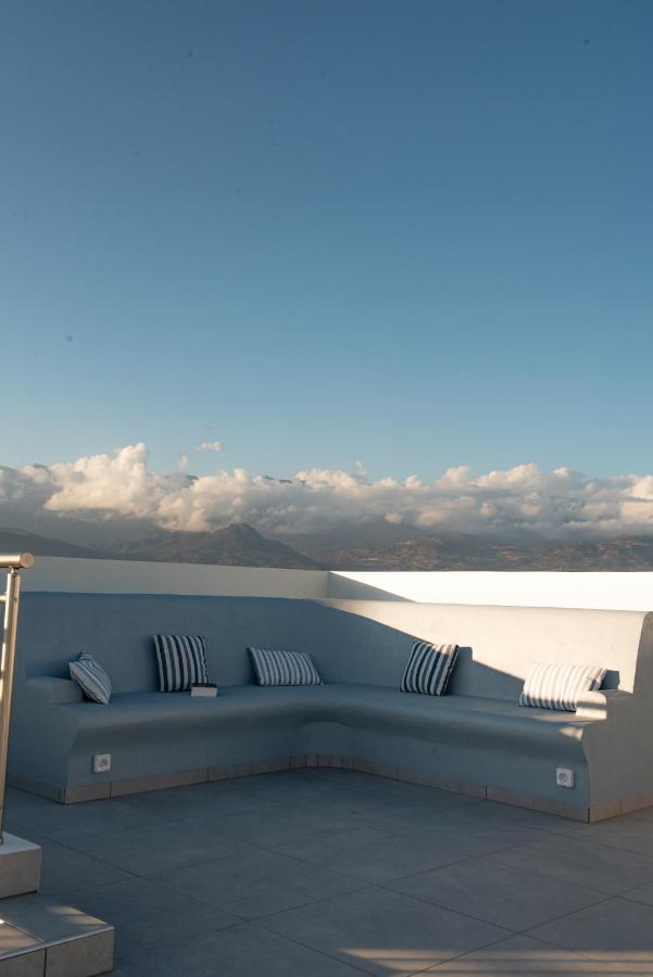 Pnoe Seaside