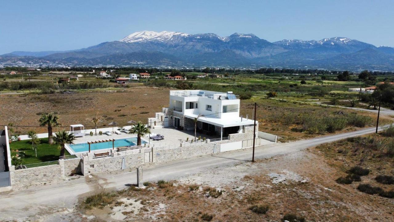 Pnoe Seaside * Каламаки