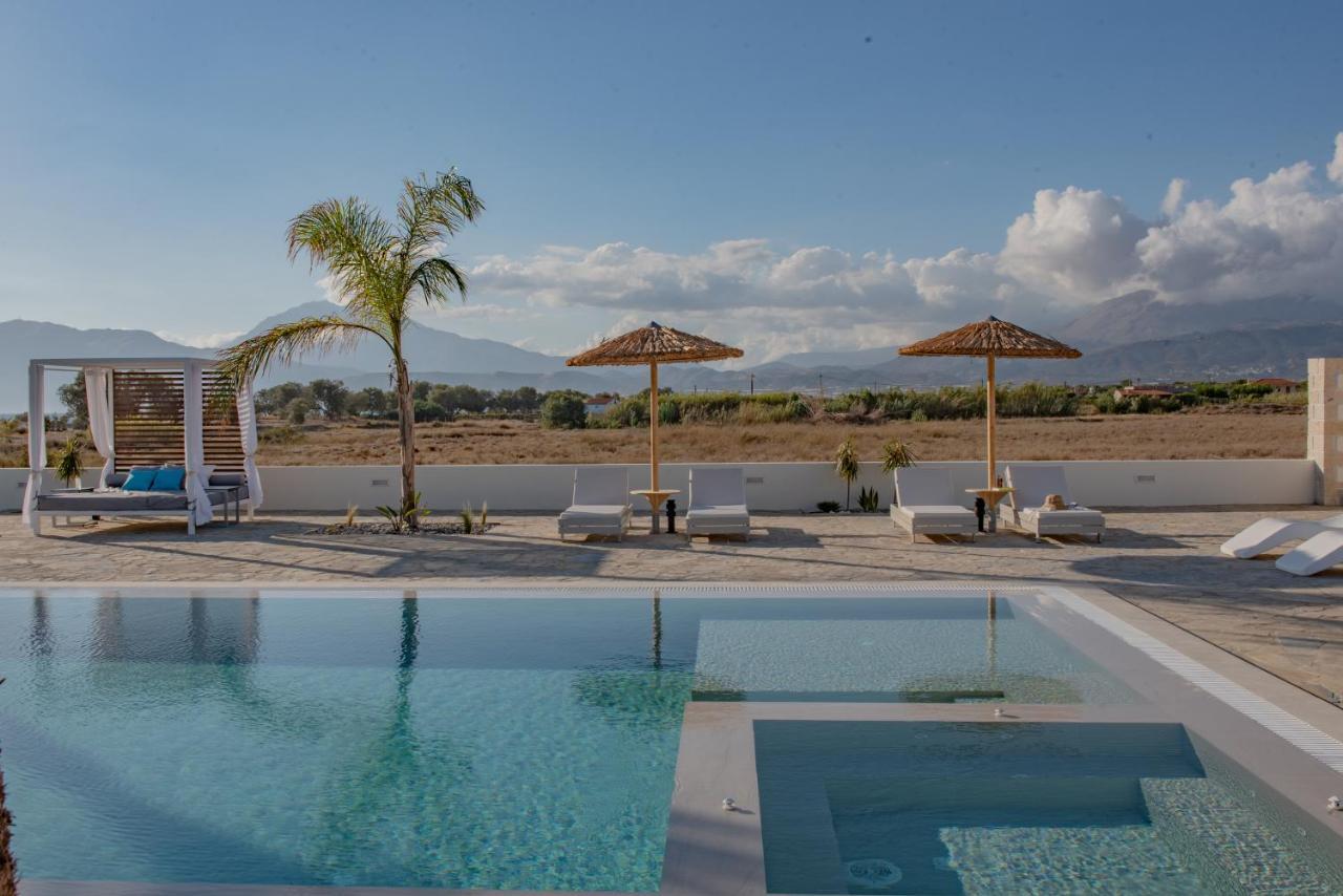 Pnoe Seaside Villa
