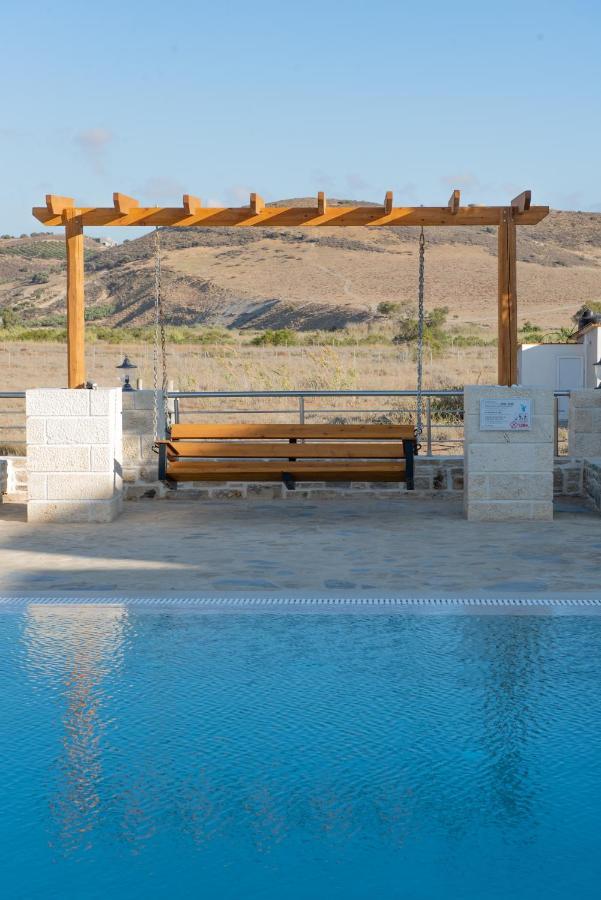 Pnoe Seaside Villa Kalamaki (Heraklion)