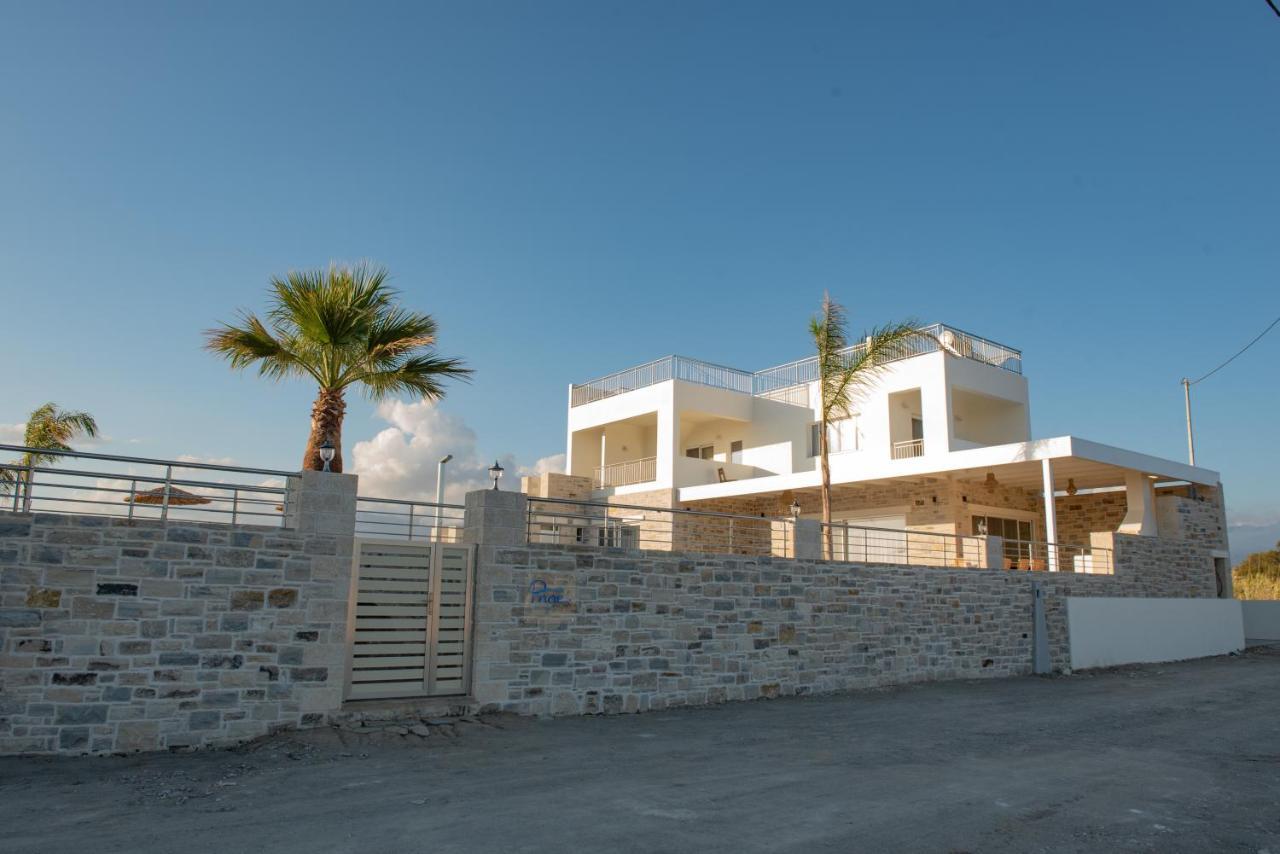 Pnoe Seaside Villa