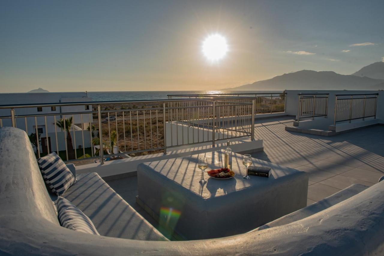 Pnoe Seaside Villa Kalamaki (Heraklion)